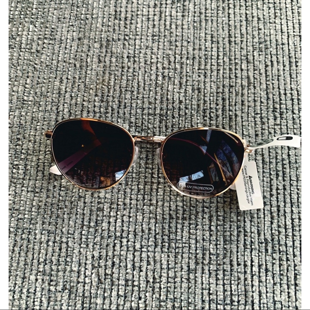 BKE Realm Metal Sunglasses